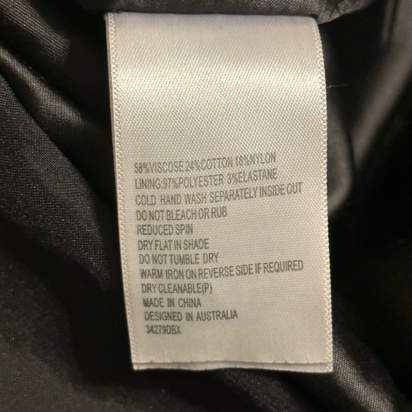 Bardot midi black lace guipure dress US 2/xxs - Picture 5 of 10